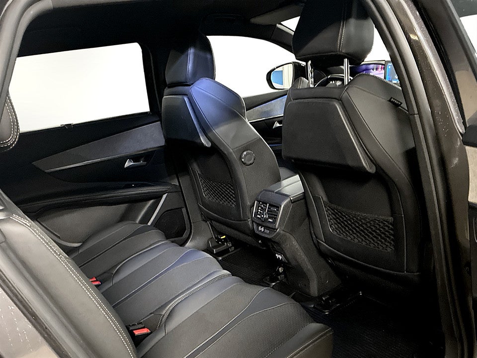 Bild på Peugeot 5008 GT 1.2 PT 130hk Aut 7-SITS B-KAMERA CARPLAY