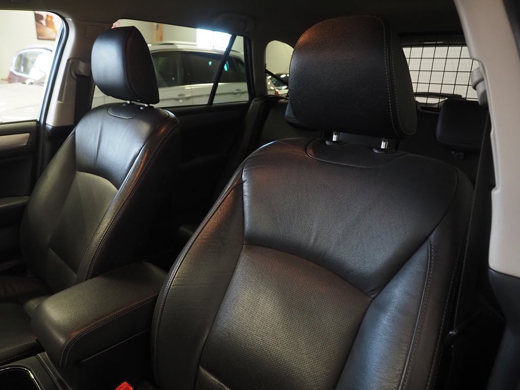 Subaru Outback 2.5 175hk 4WD Lineartronic Ridge |Värmare|Kamera| 2019