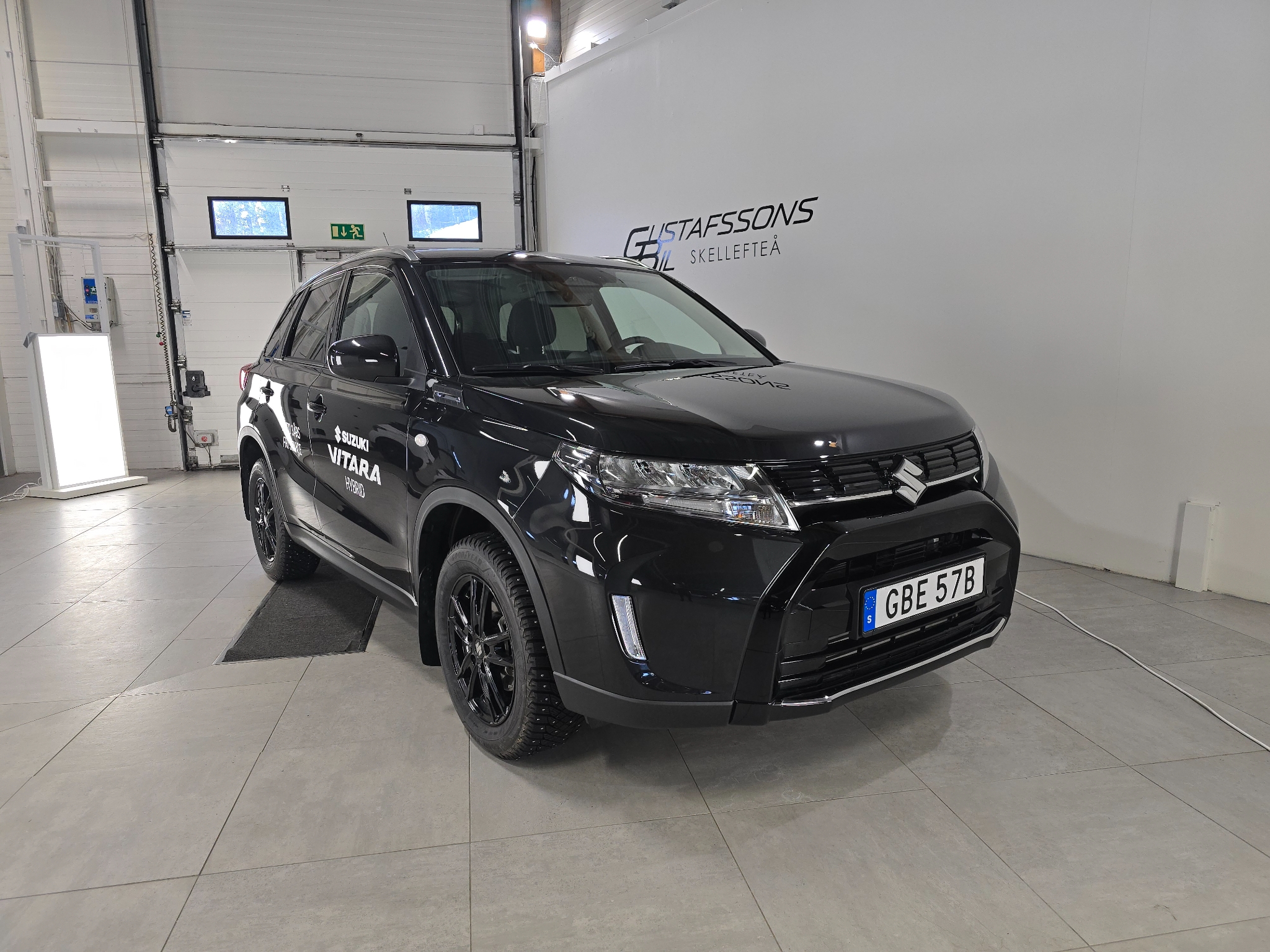 Suzuki Vitara 1.4T Hybrid AWD 2026, bild 2/43