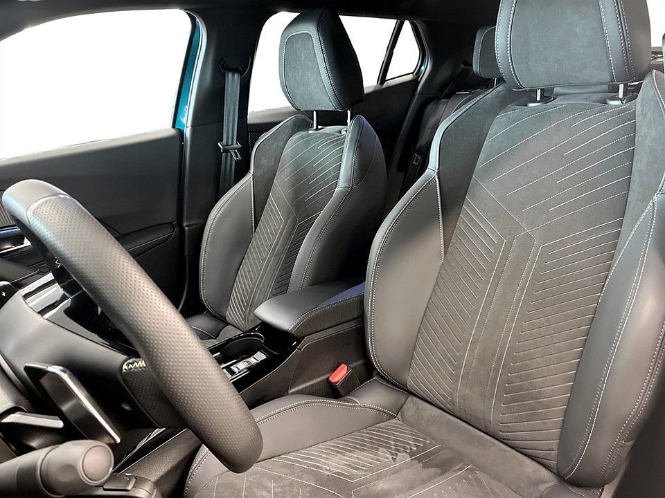 Bild på Peugeot 2008 GT Hybrid 145hk Aut CARPLAY B-KAMERA
