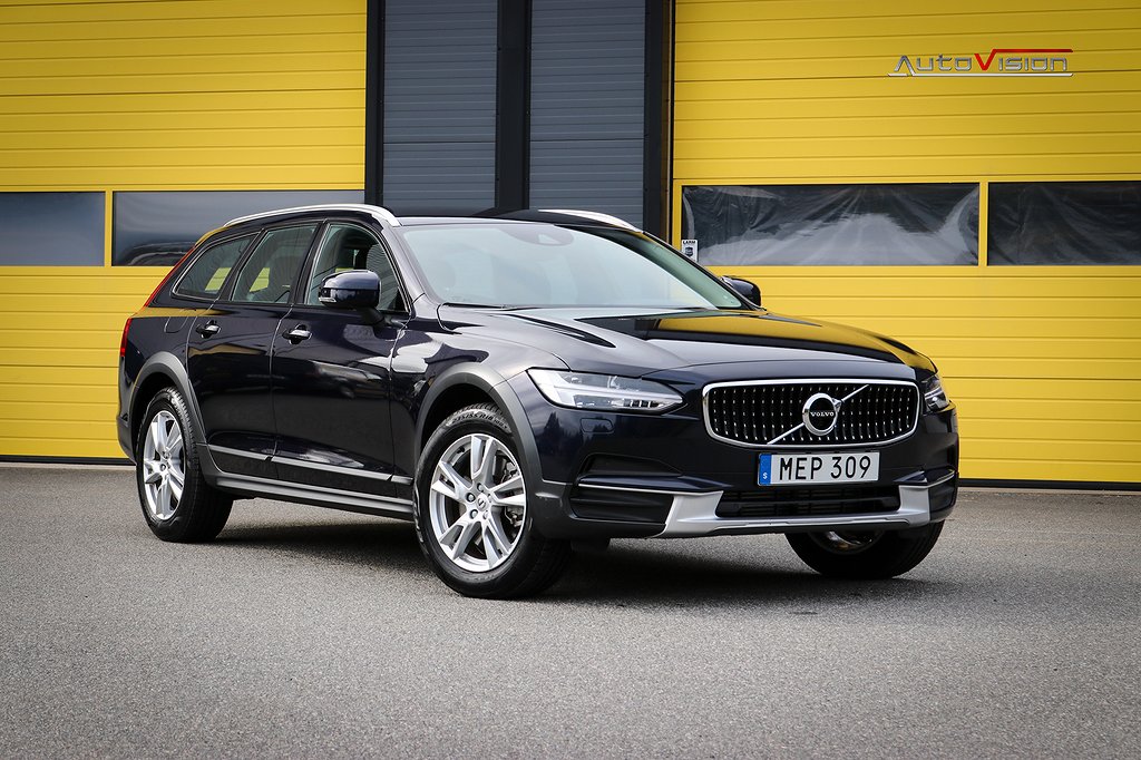 Volvo V90 Cross Country T5 AWD Geartronic, 250hk Drag | Navi