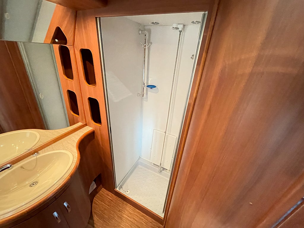 Hobby 780 WLU Nordic Edition /ALDE/Mover/AC/Markis med sidor/Solcell/L - Hobby