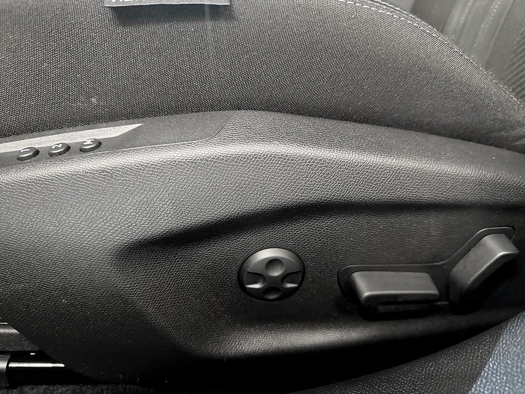 Bild på Peugeot 308 5D GT 1.2 PT 130hk Aut - B-KAMERA, ELSTOL