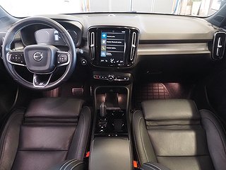 SUV Volvo XC40 14 av 27