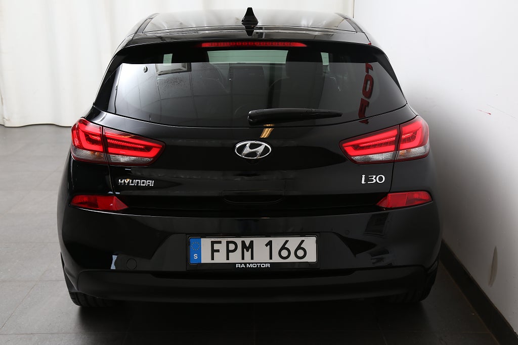 Hyundai i30 1,6  CRDi 136hk Premium Aut Kamera Navi Keyless 2018