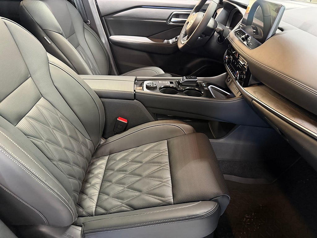 Nissan X-Trail e-4ORCE TEKNA+ | 7 sits | BOSE | KAMPANJ! 2025