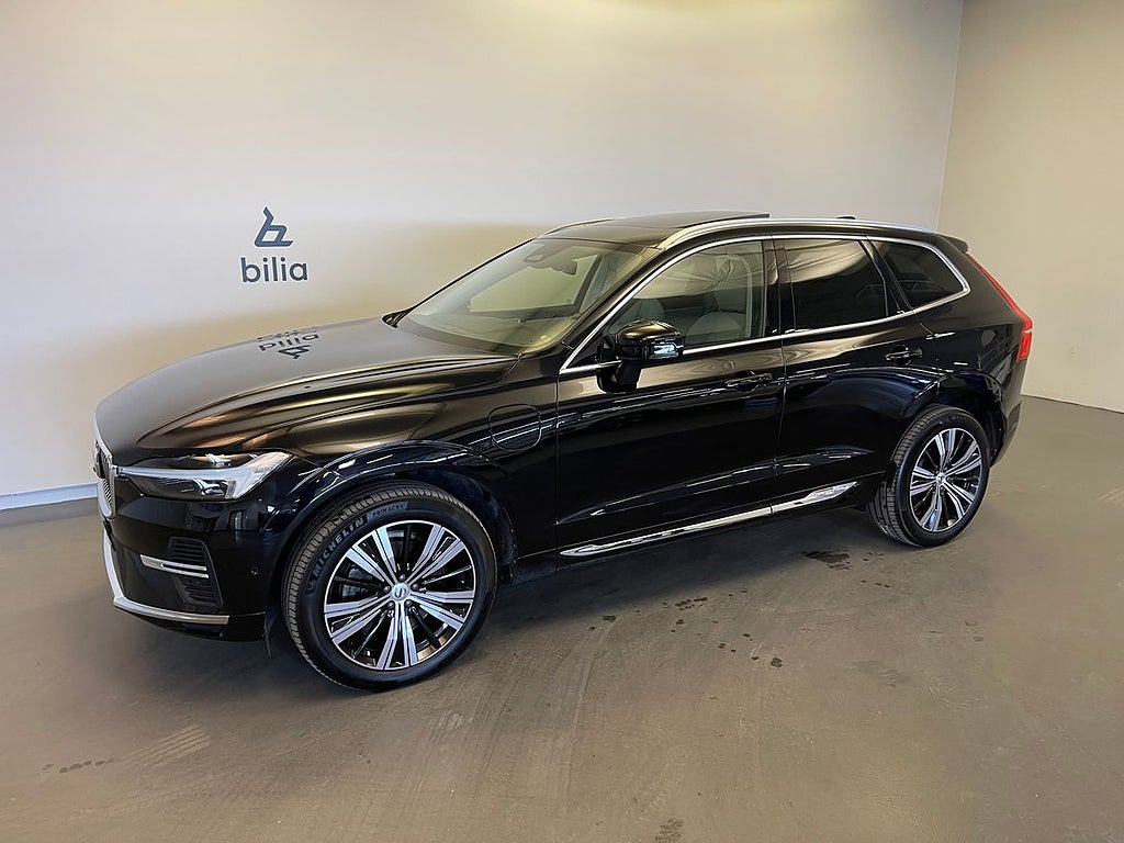 Volvo XC60 Recharge T6 Core Edition / Dragkrok / Navigatio...