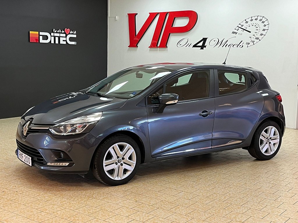 Renault Clio 1.2 ( 73hk) Navi Apple-Carplay Black-Edition