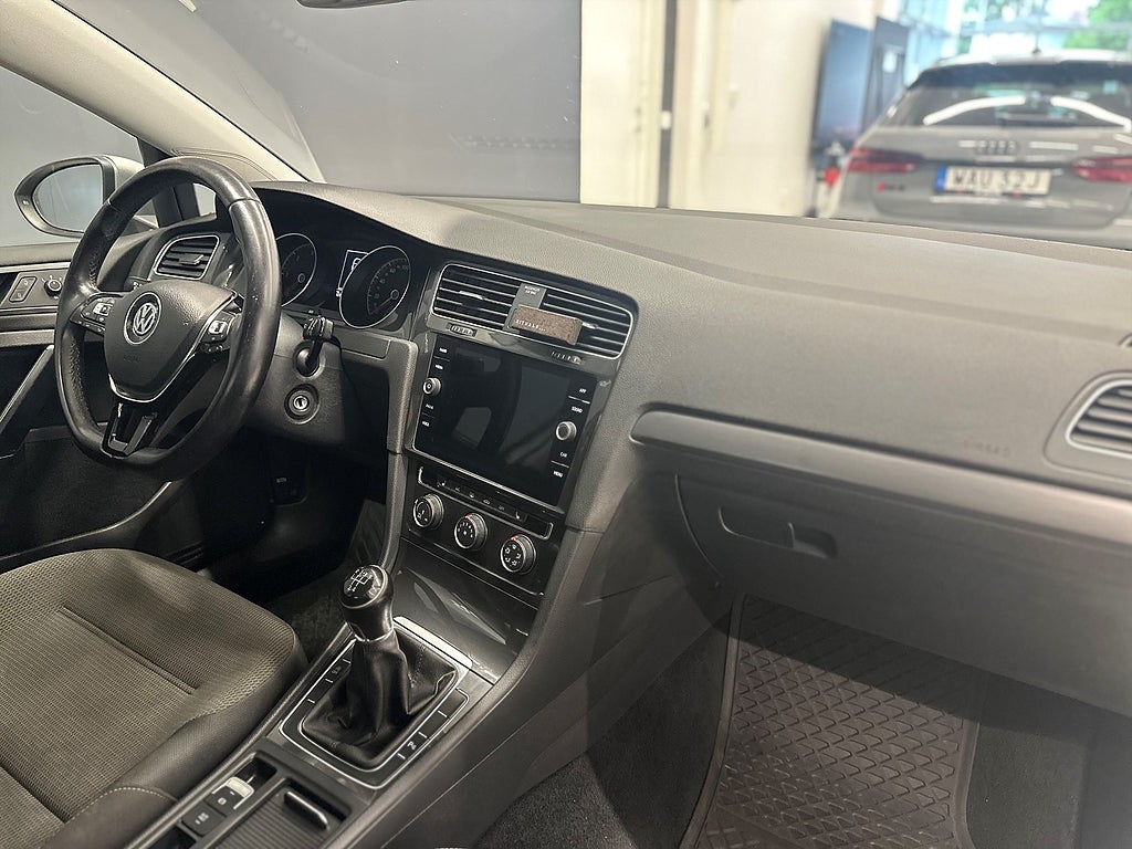 Volkswagen Golf 5-dörrar 1.6 TDI 155HK/PDC/AppleCarplay