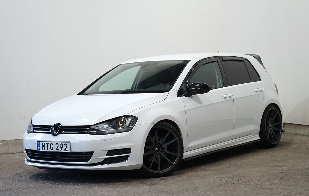 Volkswagen Golf 2.0 TDI GT B-kameraCarplay HR Maxton 150hk 4.99% Ränta