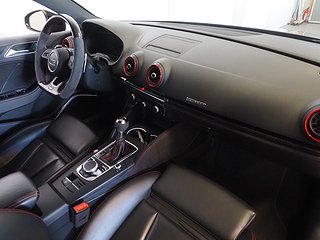 Sedan Audi RS3 9 av 20