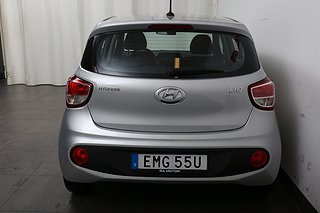 Halvkombi Hyundai i10 8 av 22
