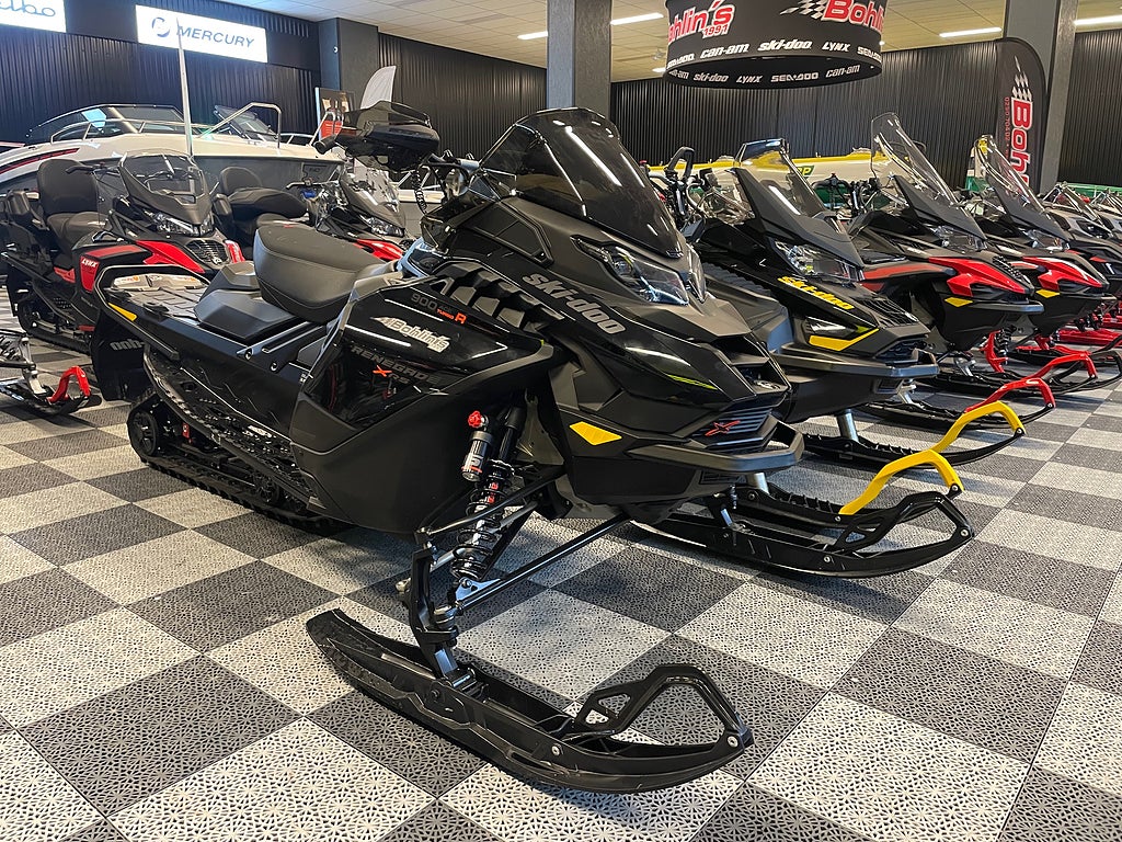 Ski-Doo Renegade X-RS 900 ACE Turbo R -24 *Super Kampanj* 