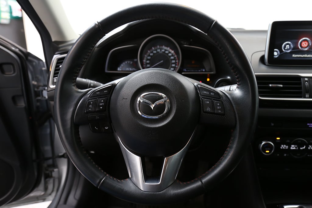 Mazda 3 Sport 2,0 SKYACTIV-G 120hk Vision Navi P-sensorer 2016