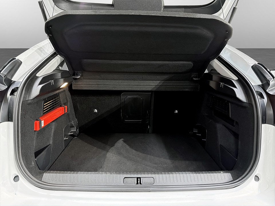 Bild på Citroën e-C4 Shine 50kWh 136hk Aut - B-KAMERA,VÄRMARE,NAV