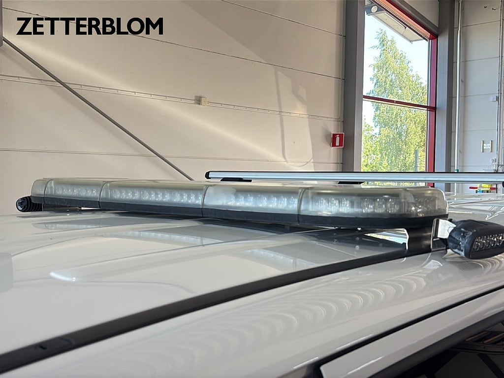 Transportbil - Skåp Volkswagen Amarok 15 av 18