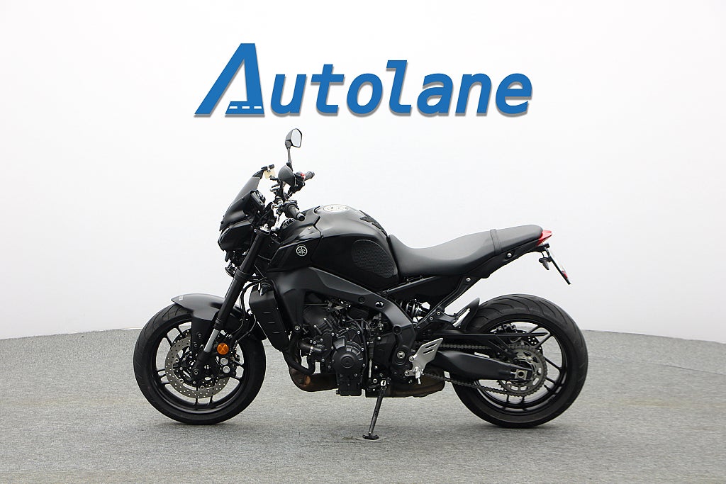 Yamaha MT-09 *RESERVERAD*