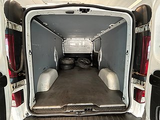 Opel Vivaro Skåpbil 2.9t 1.6 CDTI MOMS/Värmare/Dragkrok
