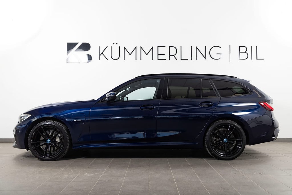BMW 330e xDrive Touring