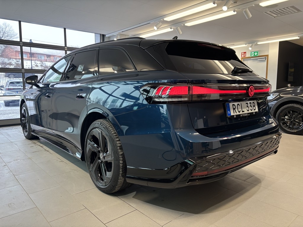 Volkswagen ID.7 GTX Tourer 340hk 2026, bild 6/55