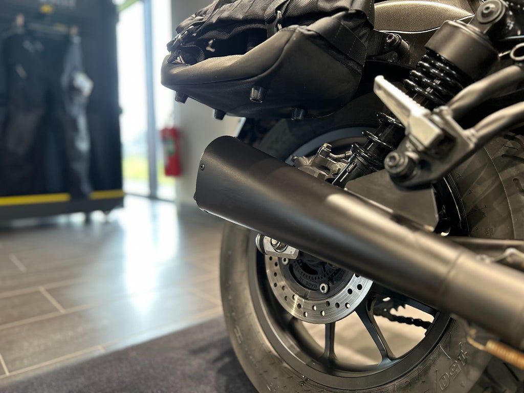 Honda Rebel / A2 / CMX500A2 / Slip-on / Räntefri delbetalning!