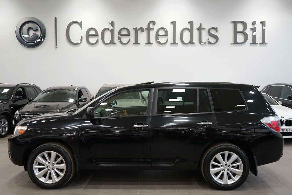 Toyota Highlander 3.3 V6 Hybrid 4WD-i Drag Taklucka 7-sits