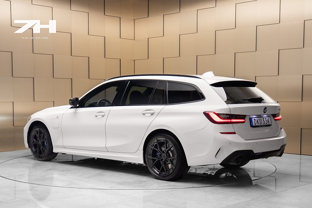BMW 330e Touring M Sport / H&K / Drag / Adapt. Farthållare / 20"