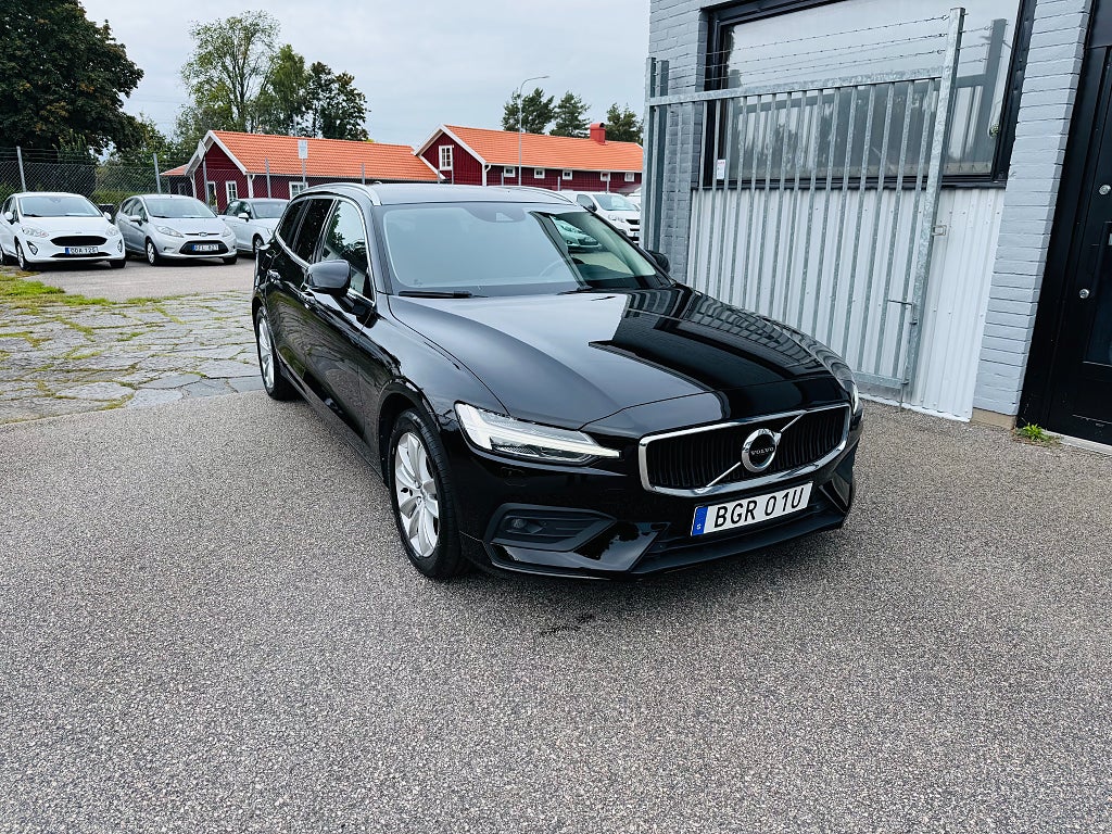Volvo V60 B4 197HK ADVANCED SE / PILOT / NAVI / DRAG / VÄRMARE