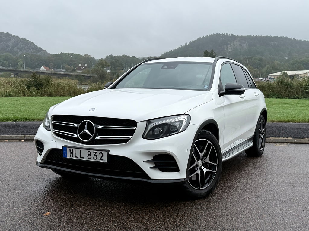 Mercedes-Benz GLC220 d 220 d 4M AMG / Drag / Värmare / Burmester / Vinterhjul