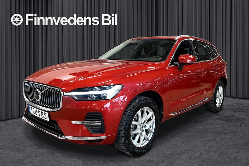 Volvo XC60 Recharge T6 Core Edition *V-Hjul/Drag/Pano*