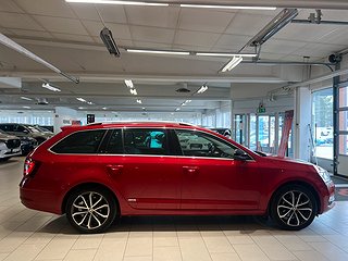 Skoda Octavia  1.5 TSI Premium/M-värm/Drag/Kamera/Navi/S&V