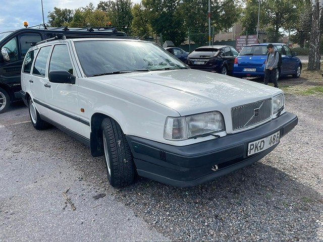 Volvo 850 Kombi 2.5 10V GL LÅG MIL AUTOMAt 