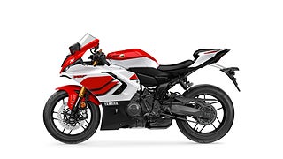 Yamaha R7