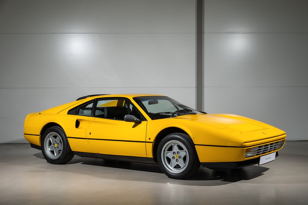 Ferrari 328 GTB - Giallo Fly - 20,613 km