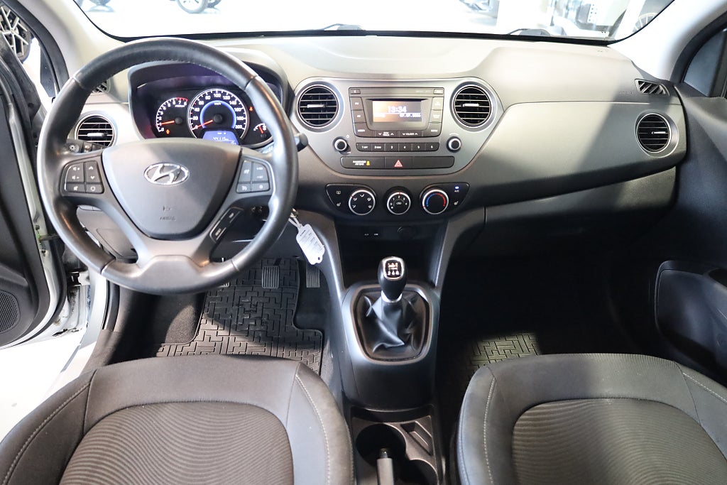 Hyundai i10 1.0 blue 67HK Comfort Rattvärme AUX USB 2018