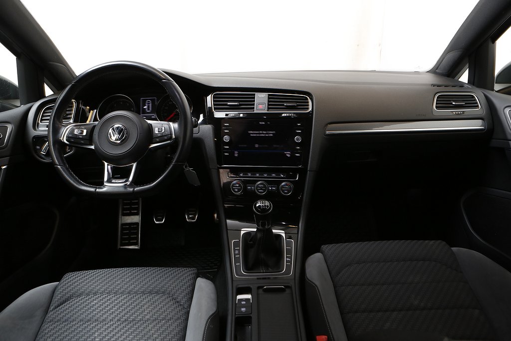 Volkswagen Golf 1,5 TSI 150hk R-Line Sportscombi Dragkrok 2019