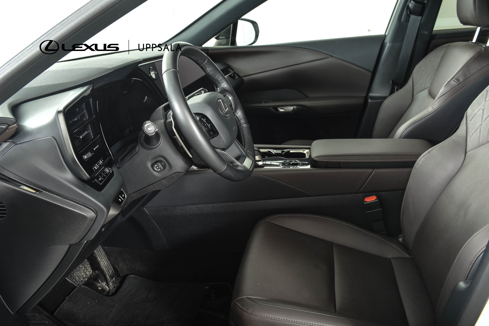 Lexus RX 450h+ F Sport Design Plug-In 2025, bild 6/47