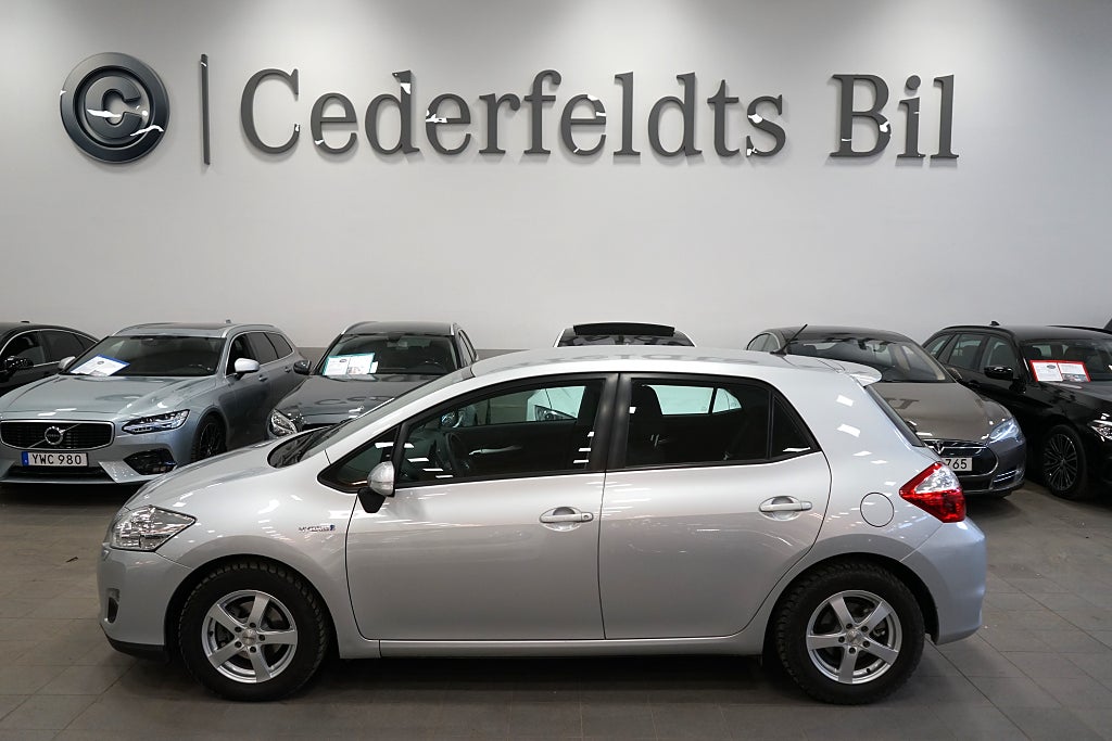 Toyota Auris Hybrid e-CVT HSD Plus Backkamera Bluetooth M-Värmare 
