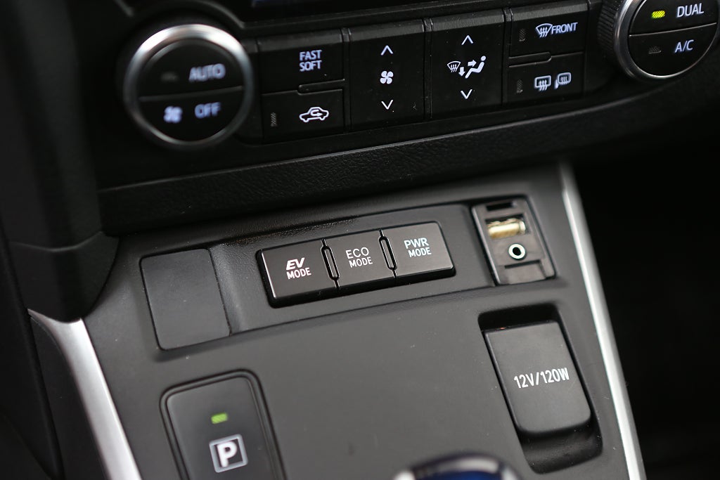 Toyota Auris Touring Sports Hybrid e-CVT Executive 2015