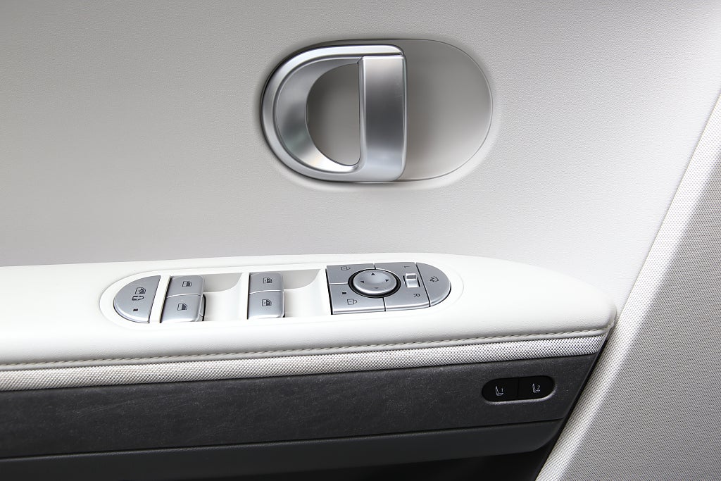 Hyundai IONIQ 5 77.4 kWh AWD Advanced | Komfortpaket Plus