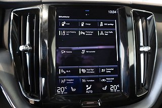 SUV Volvo XC60 21 av 28