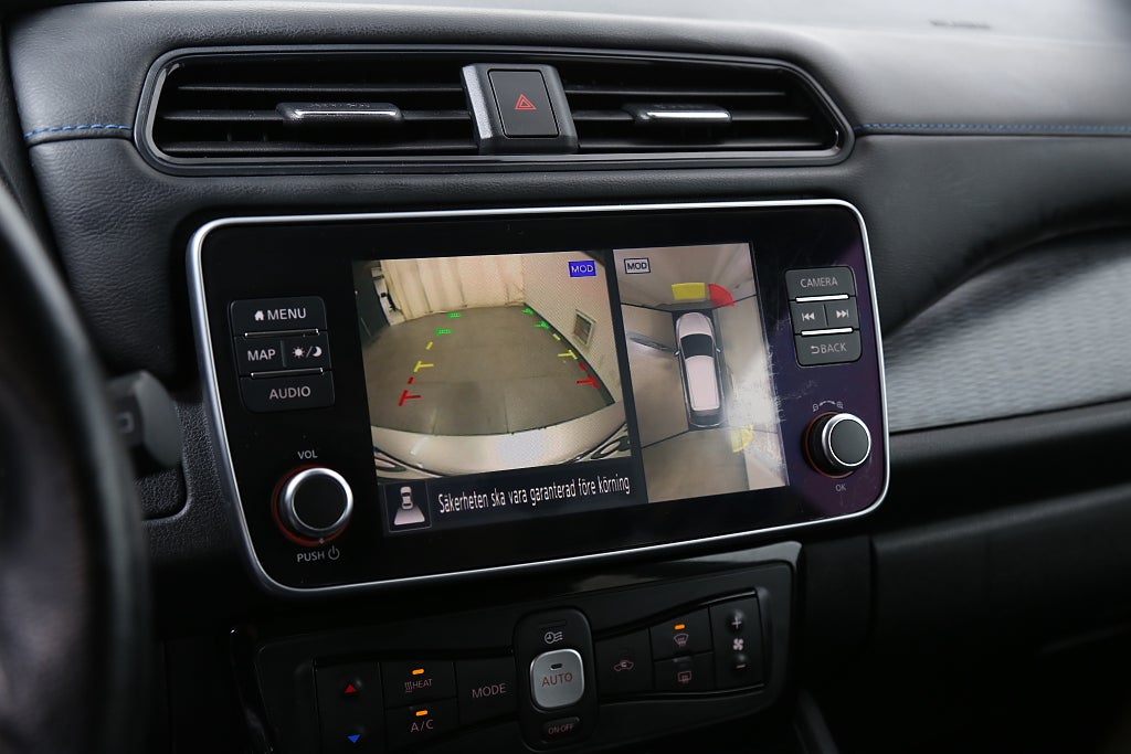 Nissan Leaf 40 kWh N-Connecta 360° I Navi I Motorvärmare 2020