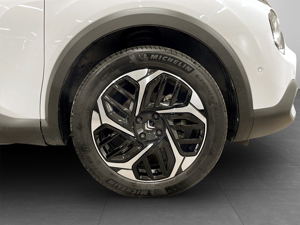 Bild på Citroën C4 X Shine 1.2 PT 130hk Aut - 360-KAMERA, CARPLAY