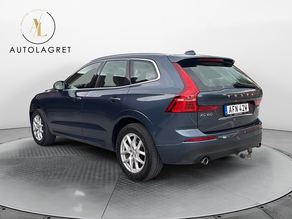 Volvo XC60 2021 - miniatyr 3