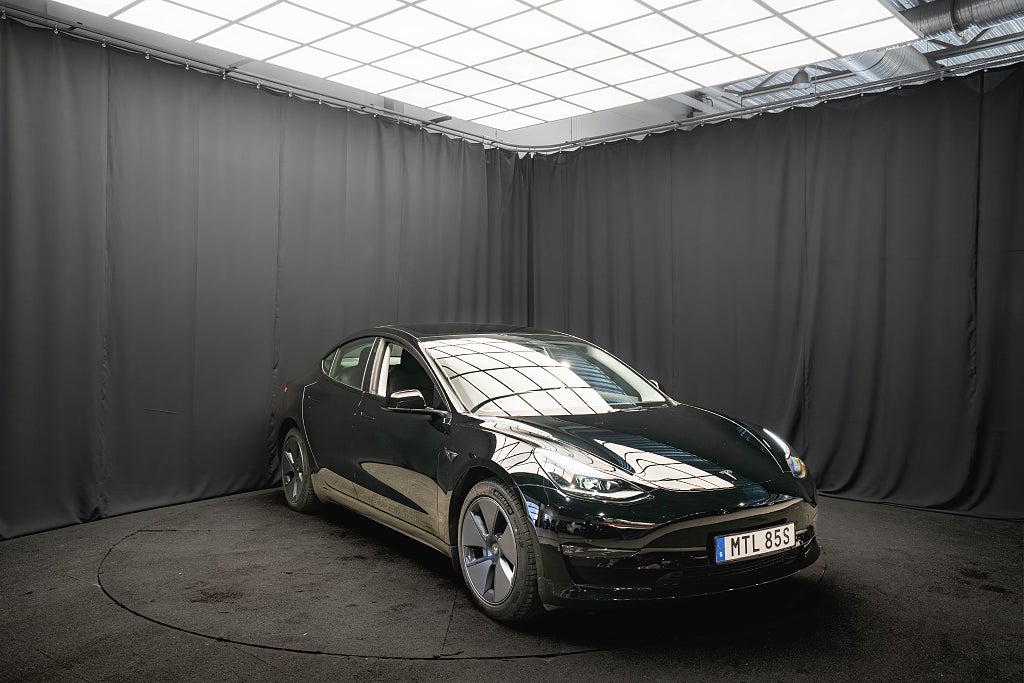 Tesla Model 3 Long Range AWD LÅGMILAD DRAG PANO LÄDER 1-ÄGARE MOMS