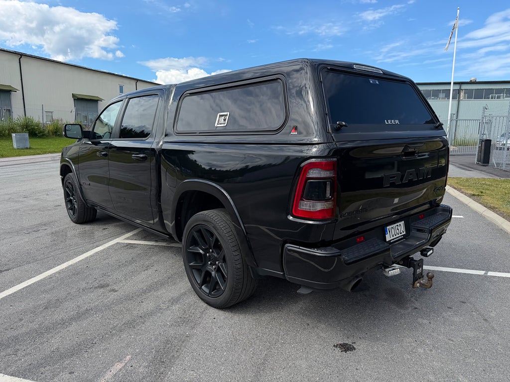 RAM 1500 Crew Cab 5.7 V8 HEMI Flex Fuel 4x4 NIGHT Euro 6