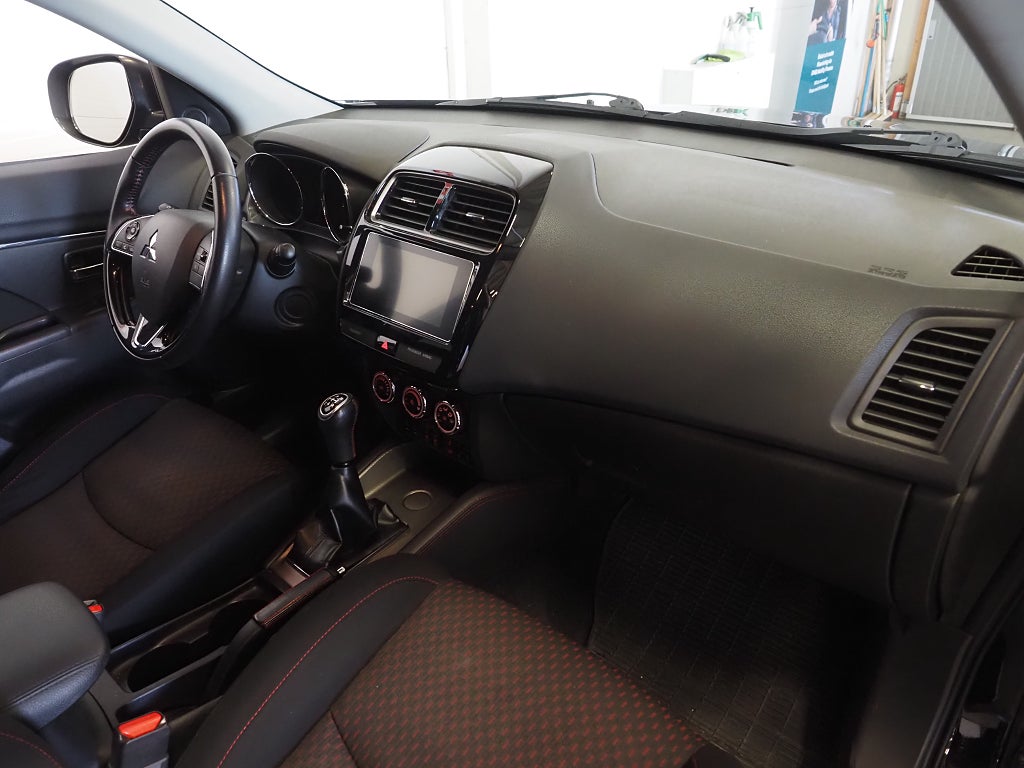 Mitsubishi ASX 1.6 117hk Onyx Backkamera Farthållare 18" 2018