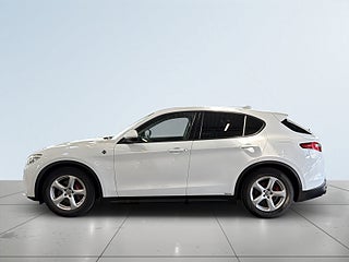 Alfa Romeo Stelvio 2.0 Turbo 16V Q4 S&V-hjul MoK-värm Kamera Rattvärme – bild 4