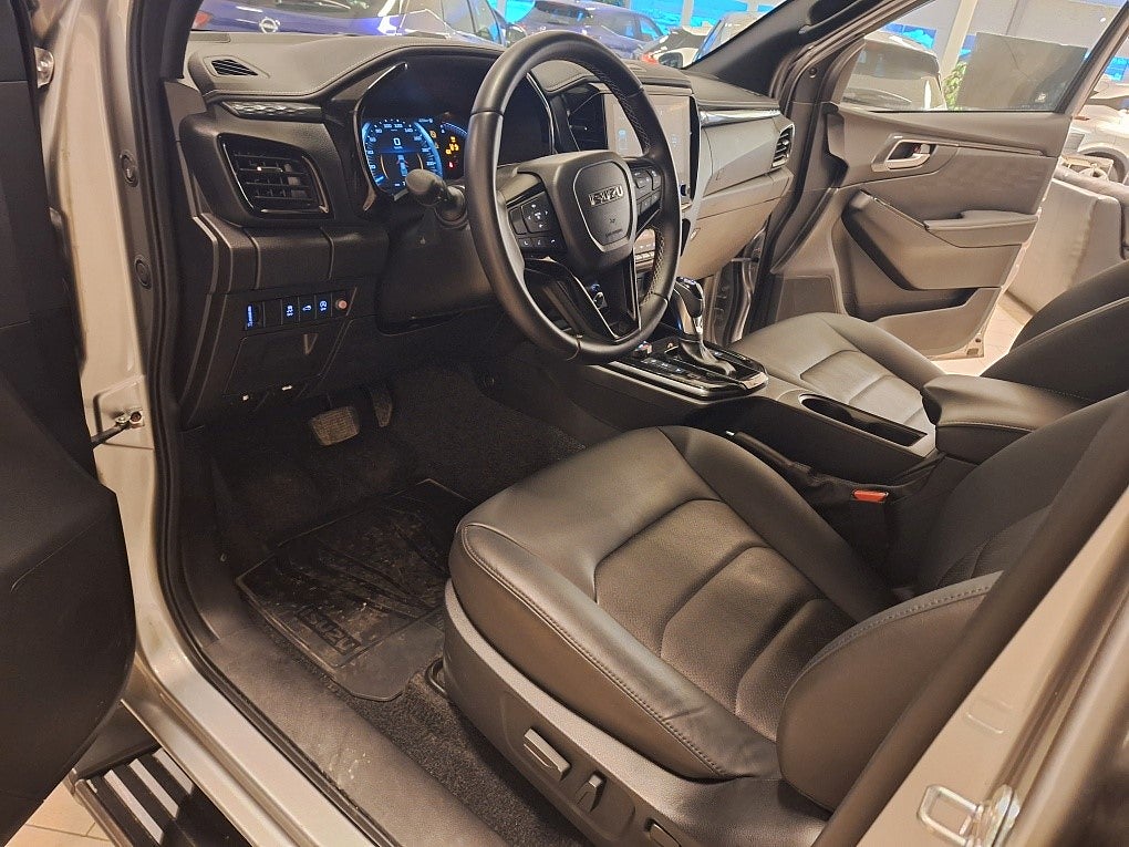 Isuzu D-Max 2025 - miniatyr 9