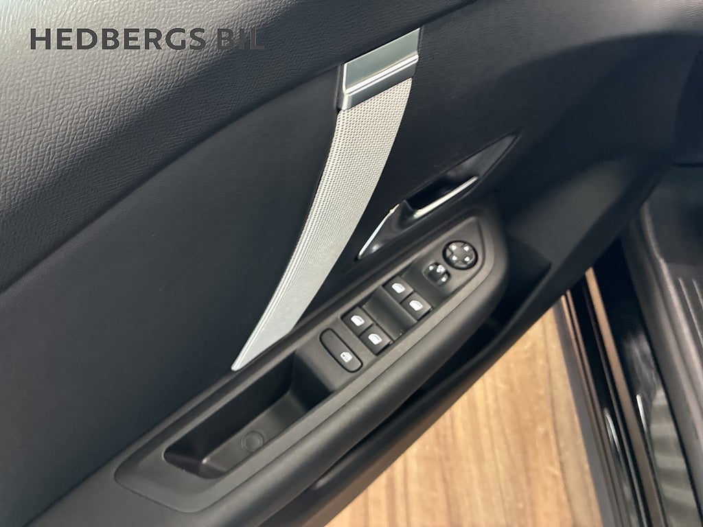 Citroën C4 1.2 PureTech Automat  thumbnail